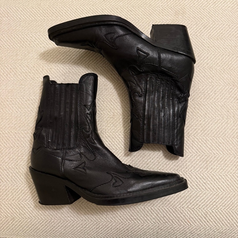 Nasty Gal Leather Western Ankle Boots Size 6